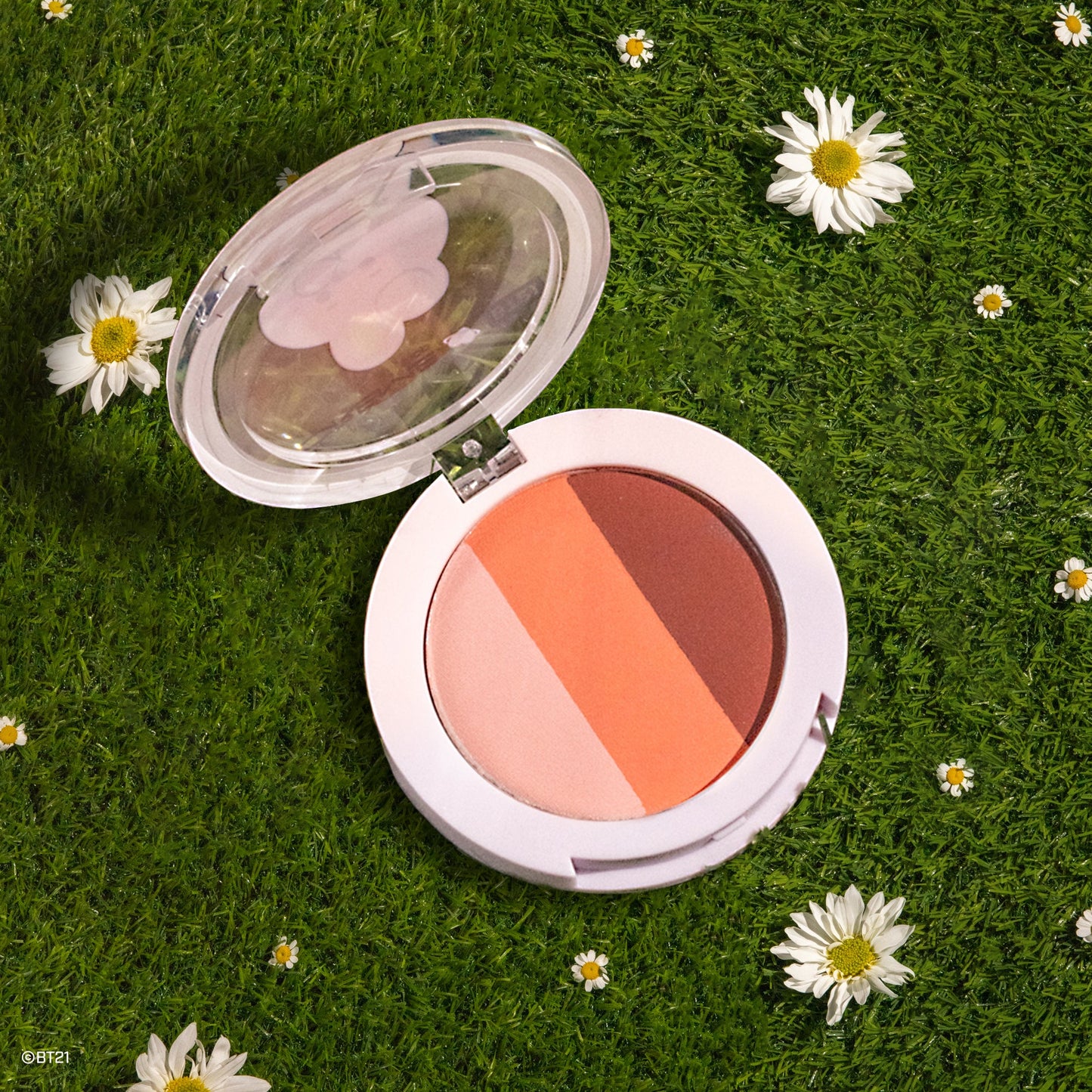 COOKY Ultra-Pigmented Eyeshadow Trio - Bubblegum Pop Eyeshadow Trio The Crème Shop x BT21 BABY