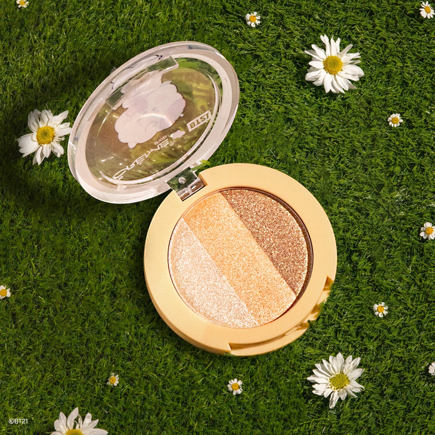 RJ Ultra-Pigmented Eyeshadow Trio - Golden Lolly Eyeshadow Trio The Crème Shop x BT21 BABY
