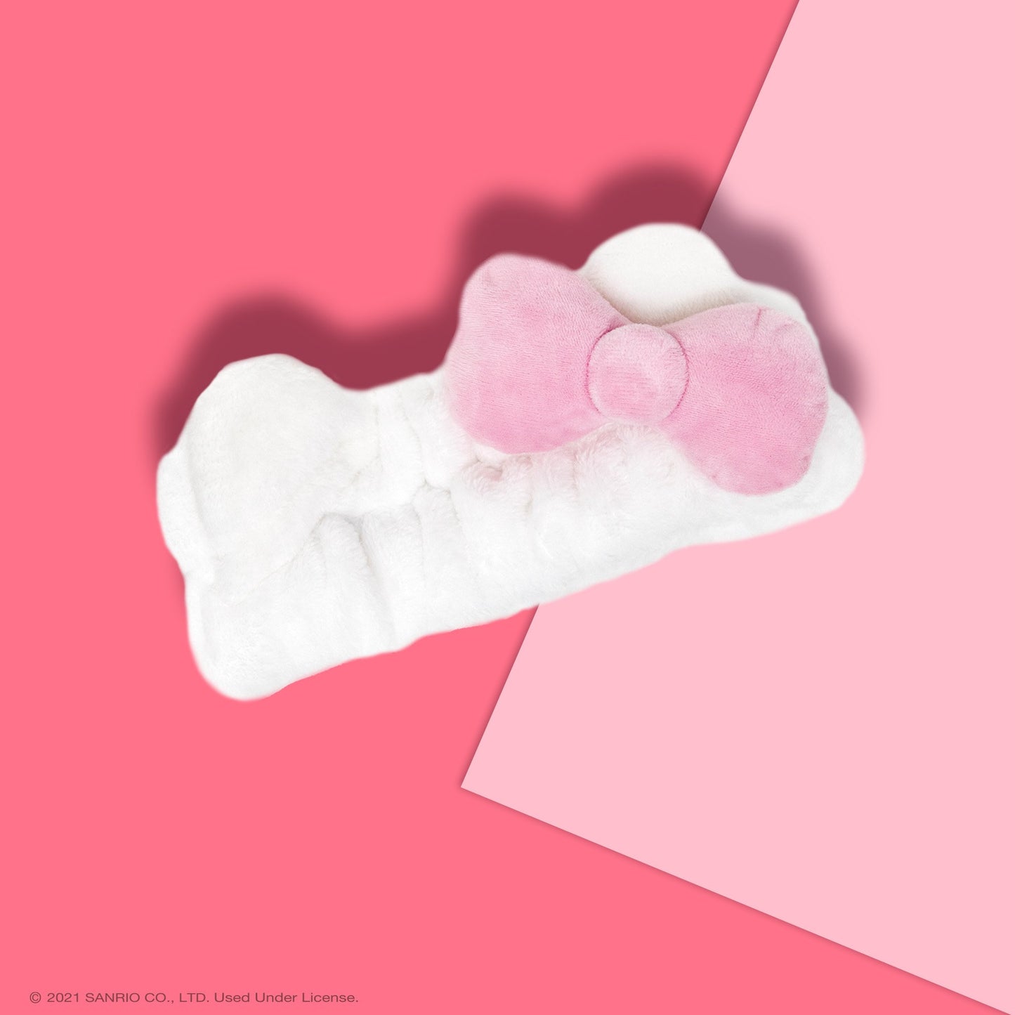Plush Spa Headband with Hello Kitty's Signature Bow (Pink) | Cruelty-Free & Vegan Headbands The Crème Shop x Sanrio 